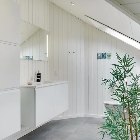 Feriehus Four-bedroom In
