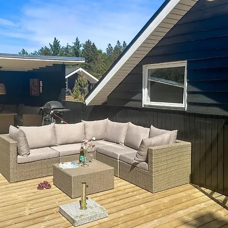 Four-bedroom In Blåvand