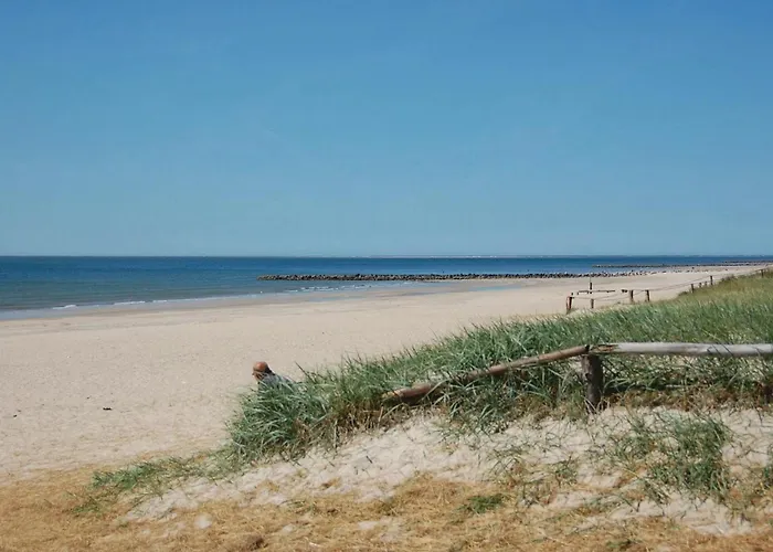 Dom wakacyjny Four-bedroom In *